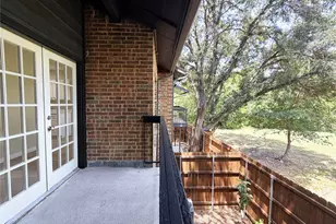 7525 Holly Hill Dr, Dallas, TX 75231 - Photo 19
