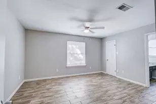 2904 S Fielder Rd, Arlington, TX 76015 - Photo 15