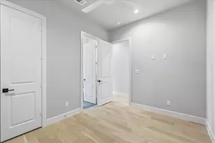 131 Gdn Ct E, Arlington, TX 76013 - Photo 17