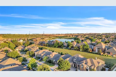 4512 Seventeen Lakes Court, Fort Worth, TX 76262 - Photo 39