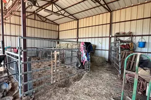 706 Co Rd 4599, Boyd, TX 76023 - Photo 27