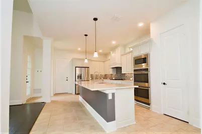 516 Four Stones Boulevard, Lewisville, TX 75056 - Photo 5