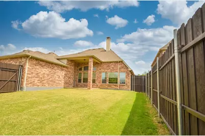 516 Four Stones Boulevard, Lewisville, TX 75056 - Photo 17
