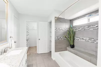 2600 Summertree Drive, Carrollton, TX 75006 - Photo 23