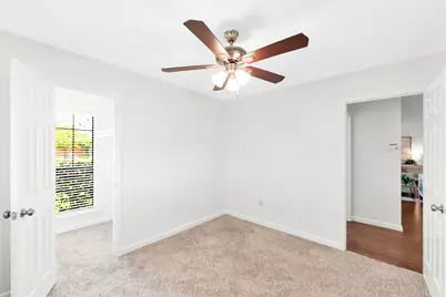 2600 Summertree Drive, Carrollton, TX 75006 - Photo 27