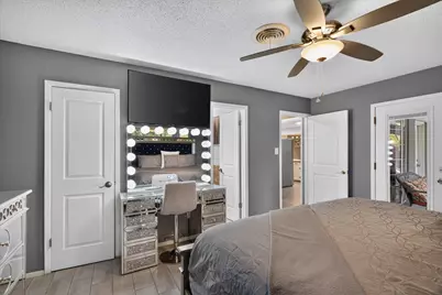 1317 W Redbud Drive, Hurst, TX 76053 - Photo 27