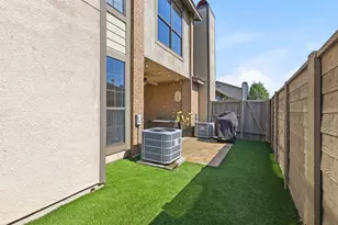 322 W Harwood Rd, Hurst, TX 76054 - Photo 23
