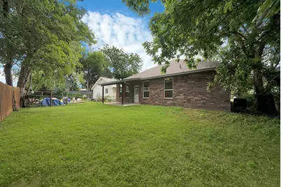 407 E Willingham Street, Cleburne, TX 76031 - Photo 5