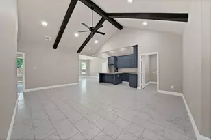 407 E Willingham St, Cleburne, TX 76031 - Photo 13