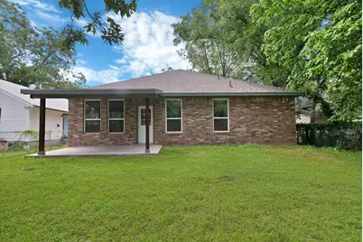 407 E Willingham Street, Cleburne, TX 76031 - Photo 7