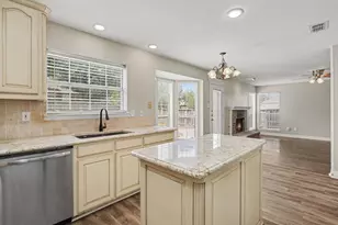 5400 Crater Lake Dr, Fort Worth, TX 76137 - Photo 5