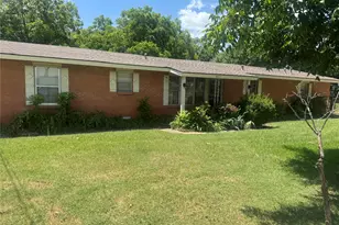 4205 Hickory Tree Rd, Balch Springs, TX 75180 - Photo 1