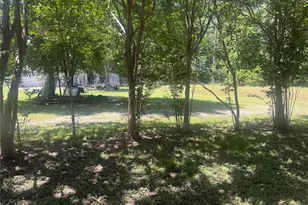 4205 Hickory Tree Rd, Balch Springs, TX 75180 - Photo 11