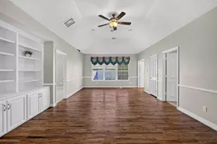 4911 Holly Tree Dr, Dallas, TX 75287 - Photo 33