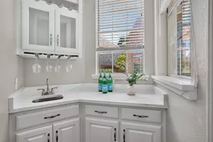 4911 Holly Tree Dr, Dallas, TX 75287 - Photo 23