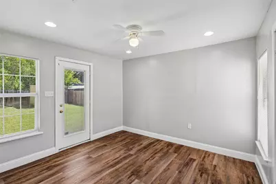 403 E 2nd Street, Arlington, TX 76010 - Photo 5