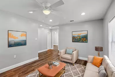 403 E 2nd Street, Arlington, TX 76010 - Photo 3