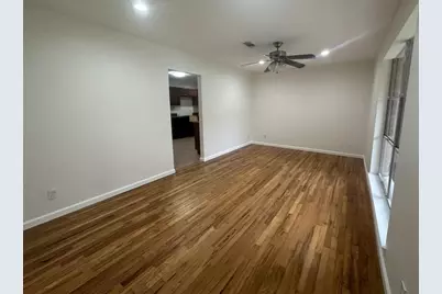 704 Clebud Drive, Euless, TX 76040 - Photo 9