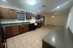 704 Clebud Dr, Euless, TX 76040 - Photo 3