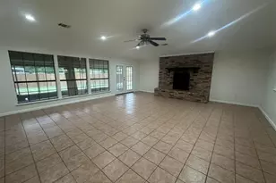 704 Clebud Dr, Euless, TX 76040 - Photo 5