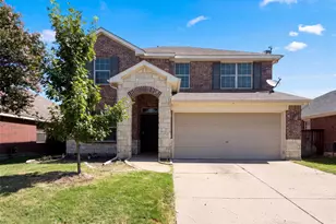1421 Sparrow Dr, Little Elm, TX 75068 - Photo 1