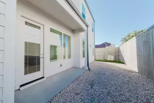 11661 Liberty Commons Ct, Dallas, TX 75229 - Photo 35