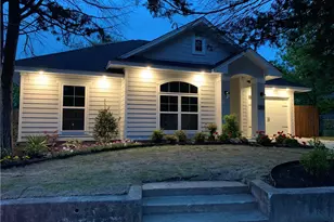 305 Wyatt St, Waxahachie, TX 75165 - Photo 1