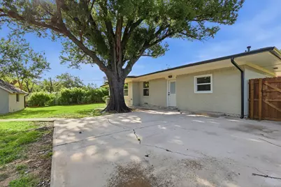 385 Crockett, Lewisville, TX 75057 - Photo 29