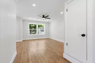 385 Crockett, Lewisville, TX 75057 - Photo 5