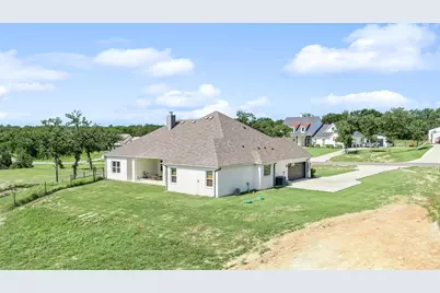 180 Lucky Ridge Lane, Boyd, TX 76023 - Photo 37