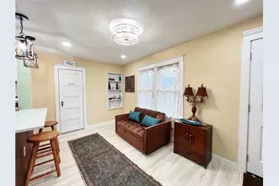 828 W 8th Street, Dallas, TX 75208 - Photo 13