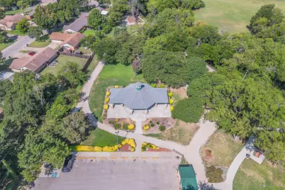 612 Bayless Drive, Euless, TX 76040 - Photo 3
