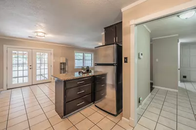 612 Bayless Drive, Euless, TX 76040 - Photo 11