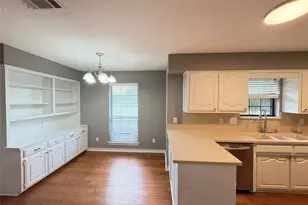 10694 Rose Garden Ct, McKinney, TX 75072 - Photo 5