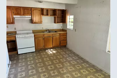 8814 Spaugh Court, White Settlement, TX 76108 - Photo 11