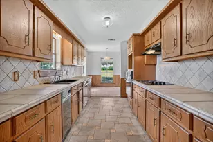 104 Royal Park Ln, Waxahachie, TX 75165 - Photo 17