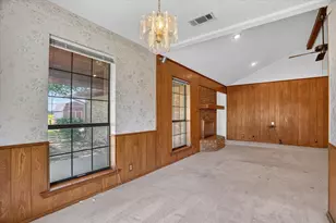 104 Royal Park Ln, Waxahachie, TX 75165 - Photo 13