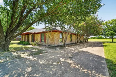104 Royal Park Lane, Waxahachie, TX 75165 - Photo 5