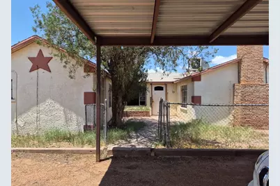 407 Travis Street, Van Horn, TX 79855 - Photo 3