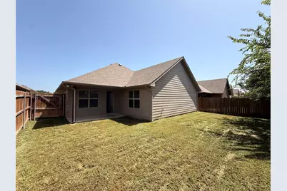 127 Frank Street, Greenville, TX 75402 - Photo 17