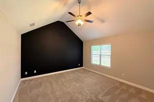 127 Frank St, Greenville, TX 75402 - Photo 9