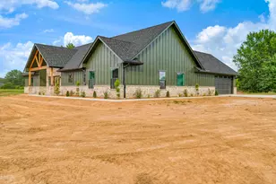 829 Private Road 44005, Blossom, TX 75416 - Photo 27