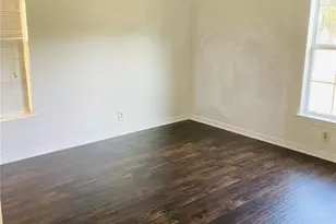 718 Crescent St, Denton, TX 76201 - Photo 5