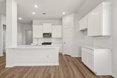 9245 Harrisburg Drive, Fort Worth, TX 76036 - Photo 5
