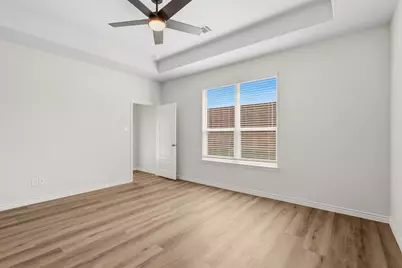 9245 Harrisburg Drive, Fort Worth, TX 76036 - Photo 11