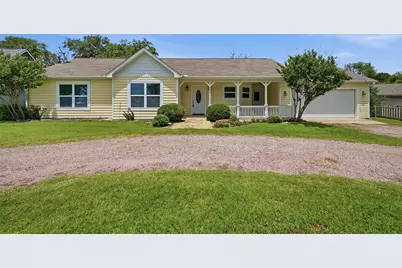 103 Seminole Drive, Gainesville, TX 76240 - Photo 3