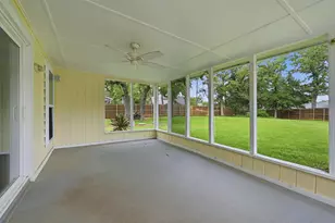 103 Seminole Dr, Gainesville, TX 76240 - Photo 7