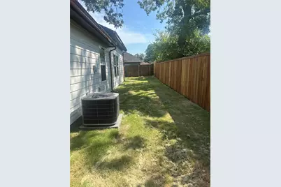 2095 Bourland #B, Greenville, TX 75401 - Photo 5
