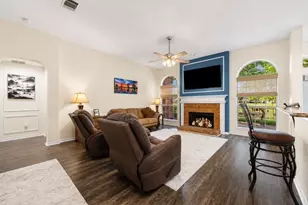 521 Palm Desert Dr, Garland, TX 75044 - Photo 19