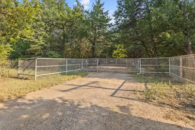 488 County Road 217, Collinsville, TX 76233 - Photo 25